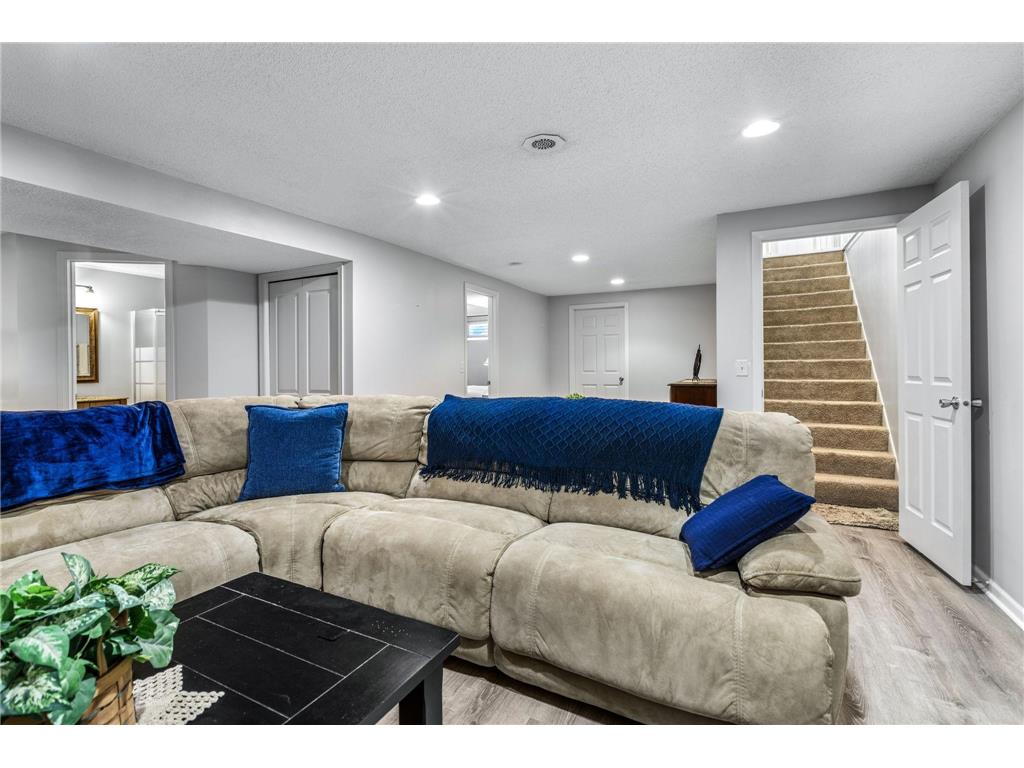 13994 Holyoke Court Apple Valley MN 55124 7081846 image21