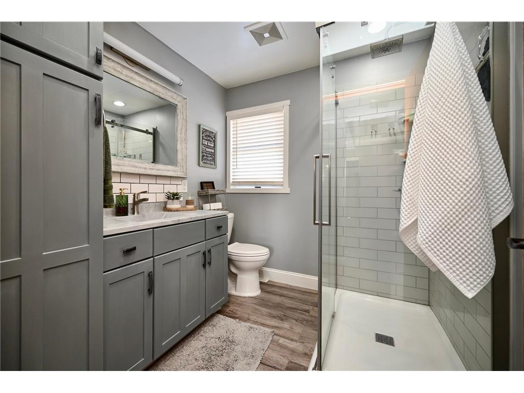 14 1st Avenue NE Altura MN 55910 7018326 image11