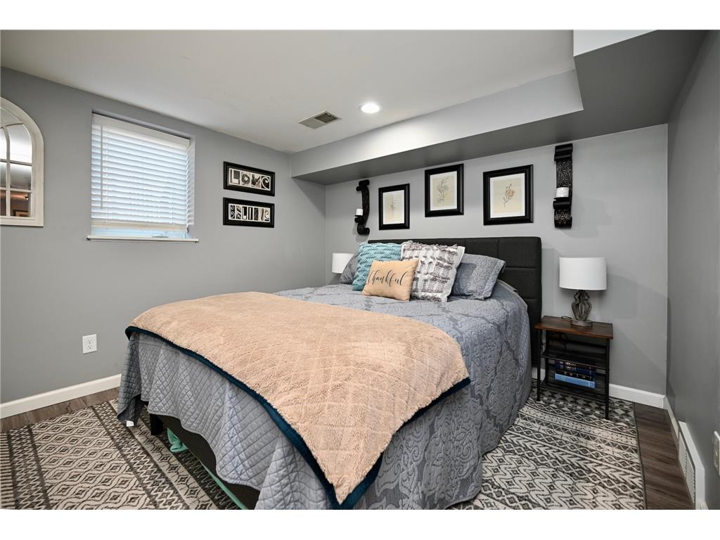 14 1st Avenue NE Altura MN 55910 7018326 image15