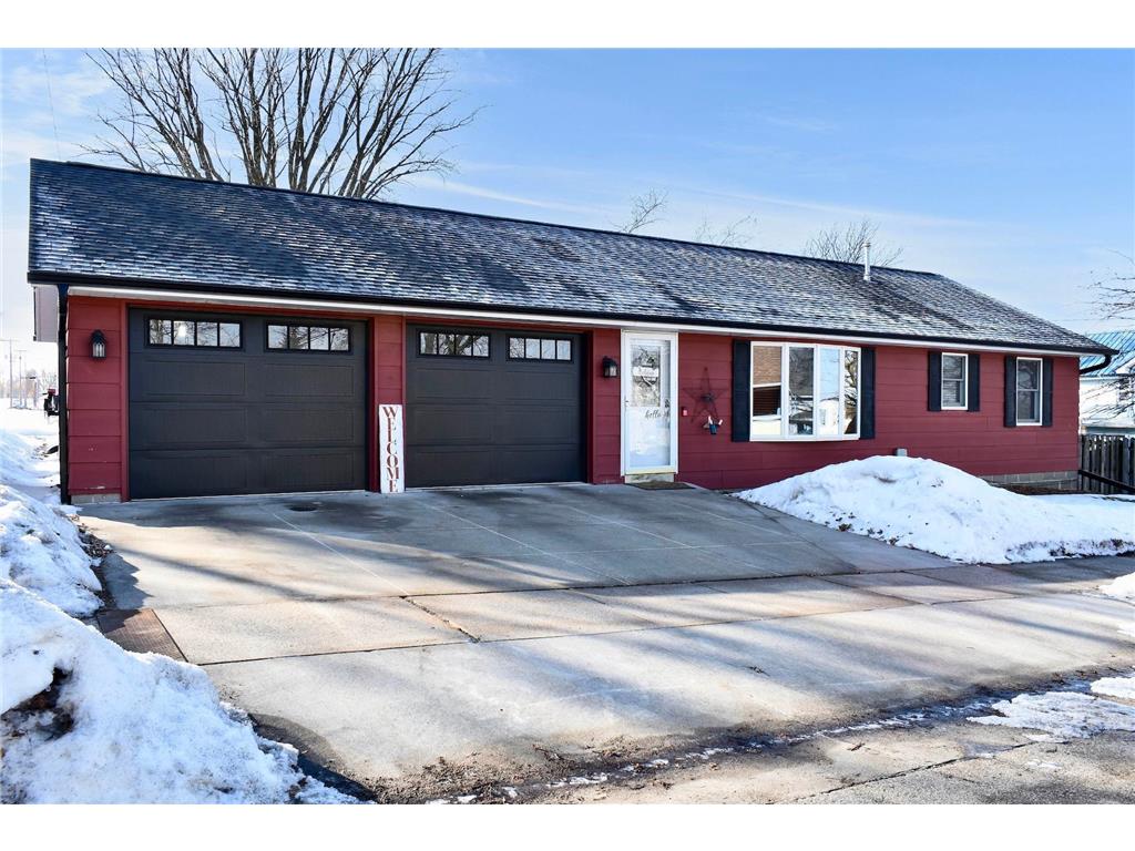 14 1st Avenue NE Altura MN 55910 7018326 image2