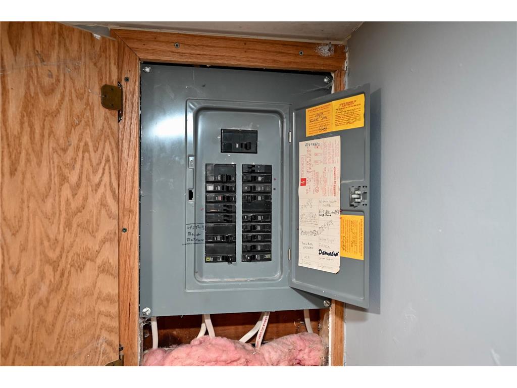 14 1st Avenue NE Altura MN 55910 7018326 image21