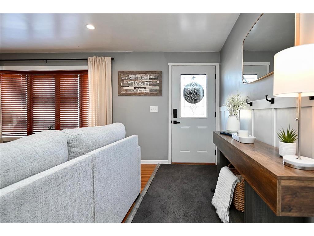 14 1st Avenue NE Altura MN 55910 7018326 image3