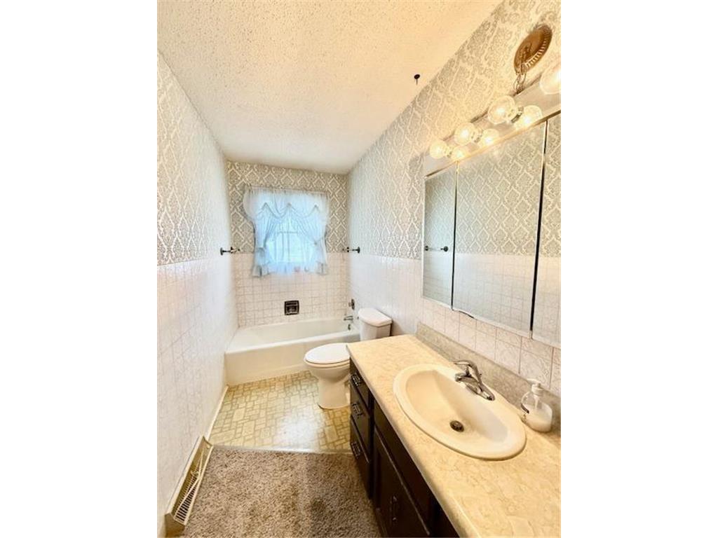 14 1st Street NW Fairfax MN 55332 7055293 image19