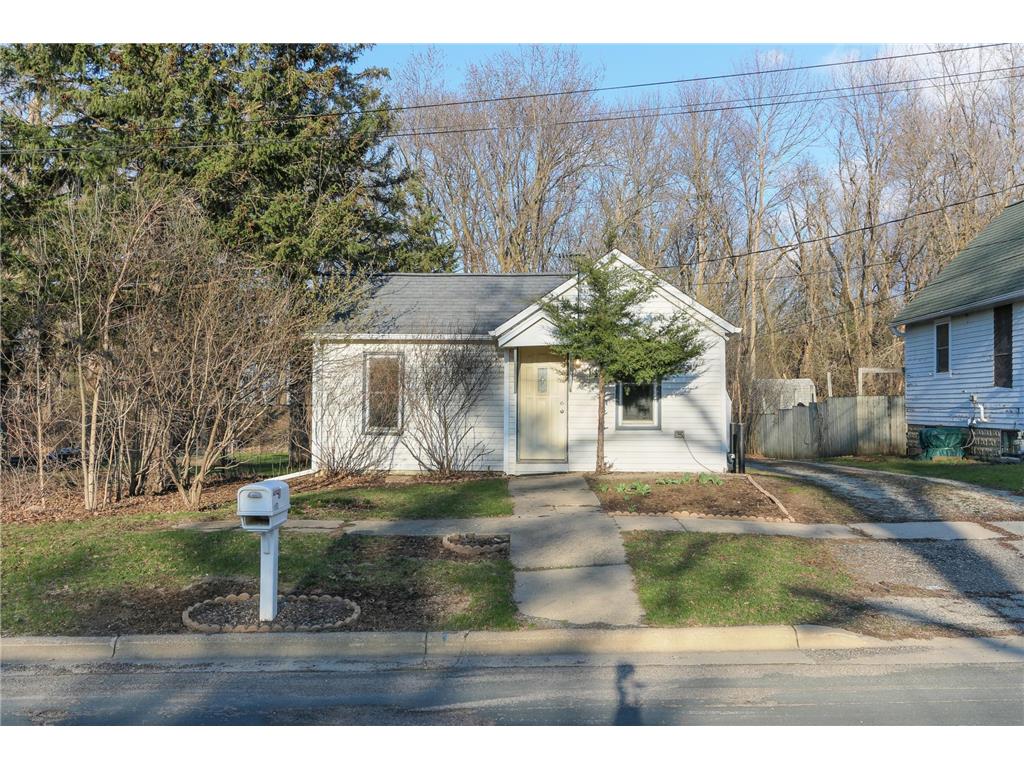 14 4th Avenue SE, Dodge Center, MN, 55927 MLS 6359783 Edina Realty