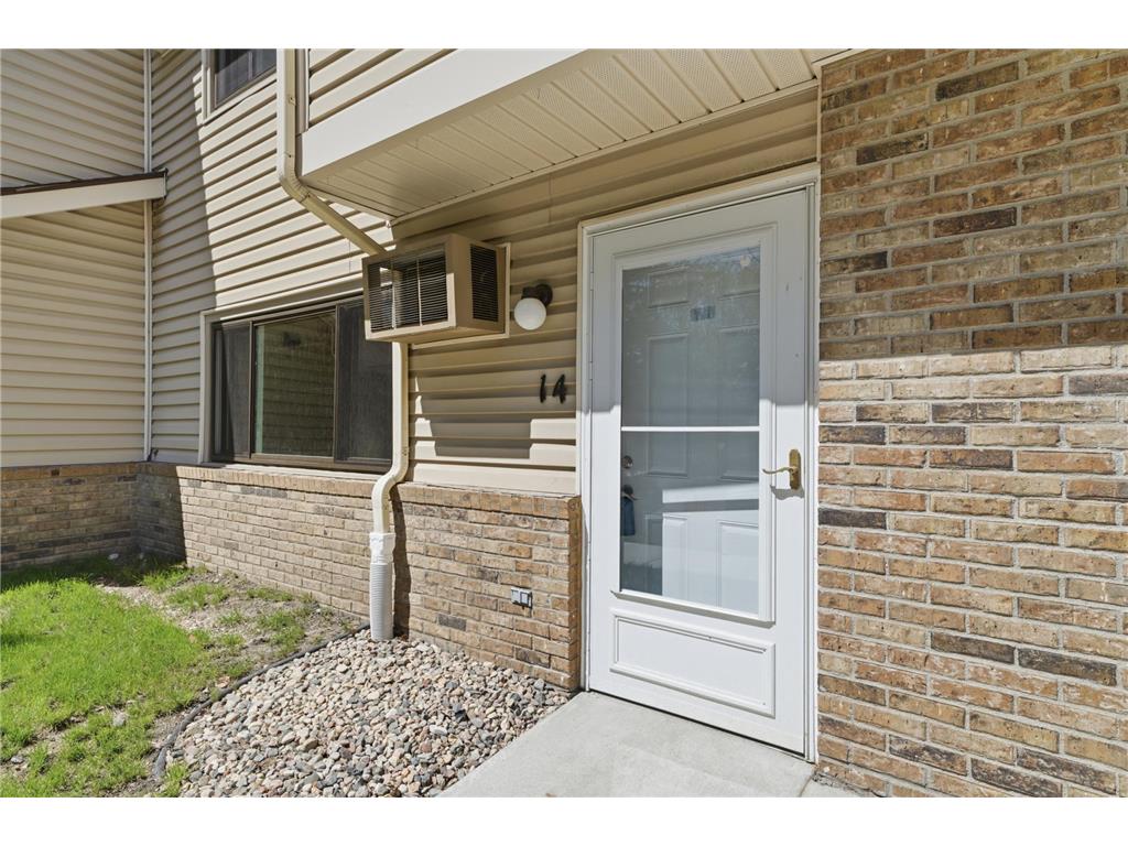 14 E 13th Street Waconia MN 55387 7031058 image1