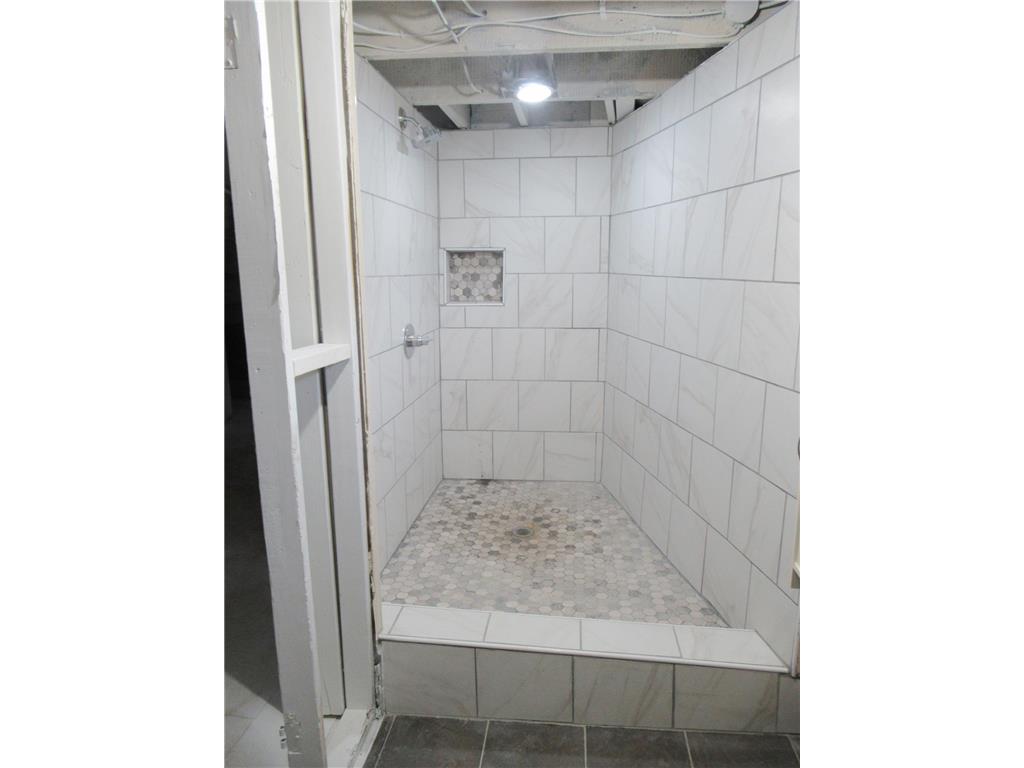 14 W 36th Street Minneapolis MN 55408 7038068 image15