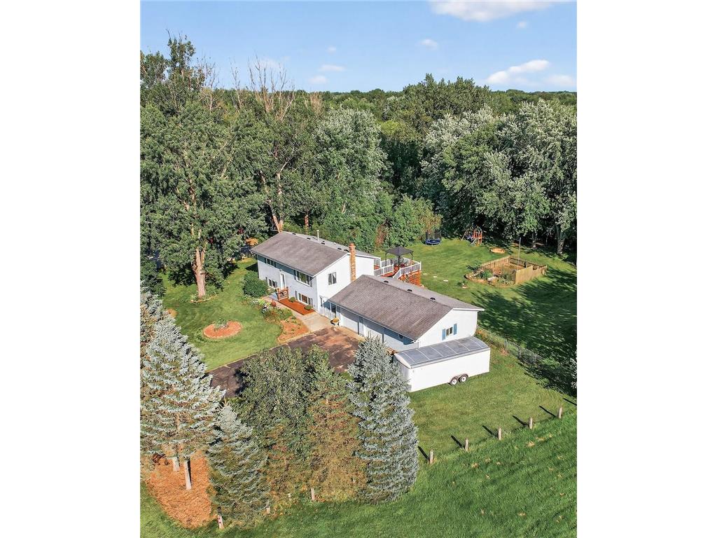 140 172nd Avenue NE Ham Lake MN 55304 6773760 image1