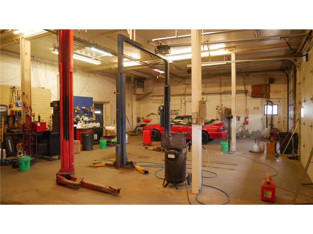 140 1st Avenue W Cambridge MN 55008 7020144 image9