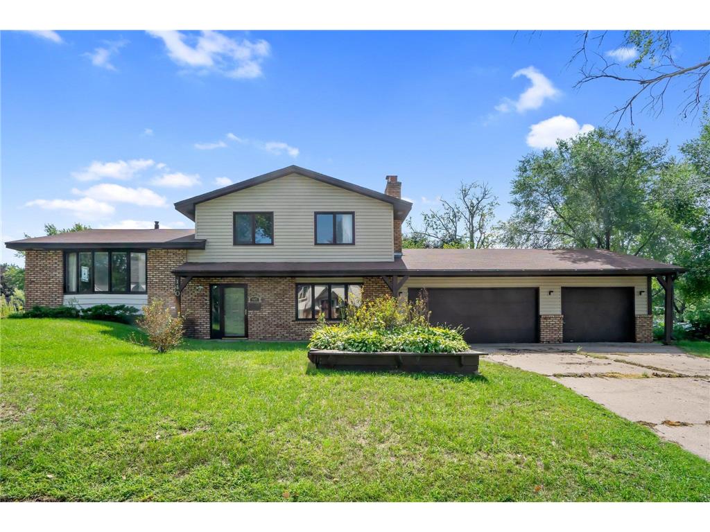 140 46th Avenue NE, Fridley, MN, 55421 MLS 6256703 Edina Realty