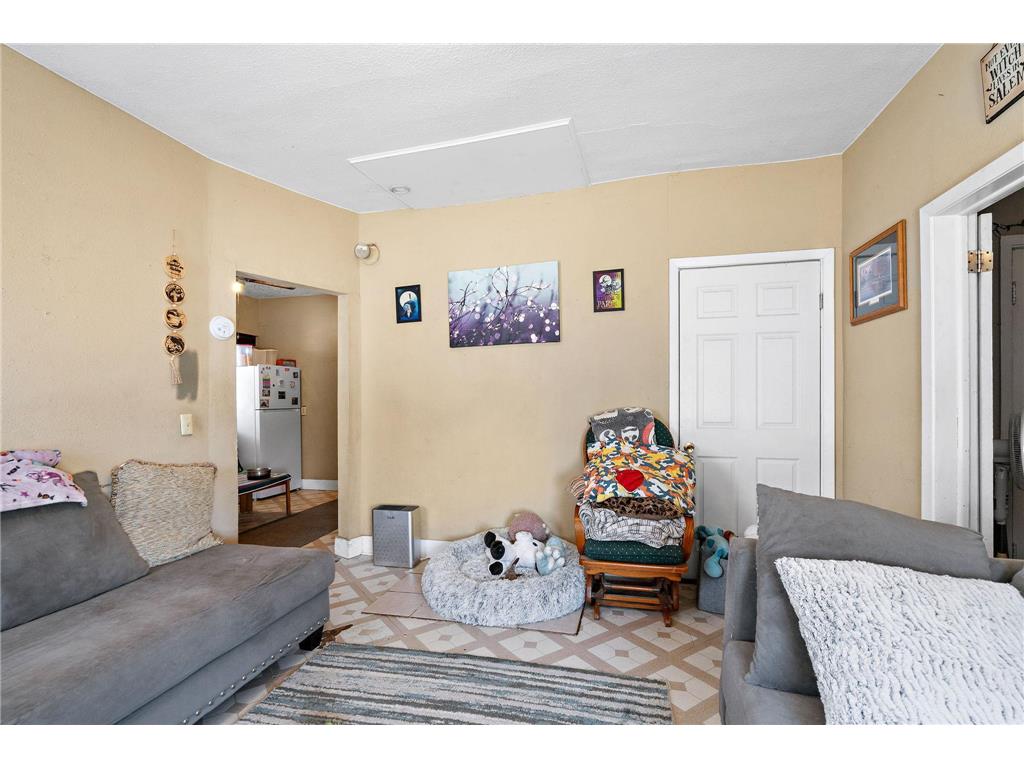 140 Davis Street S Cambridge MN 55008 7052299 image21
