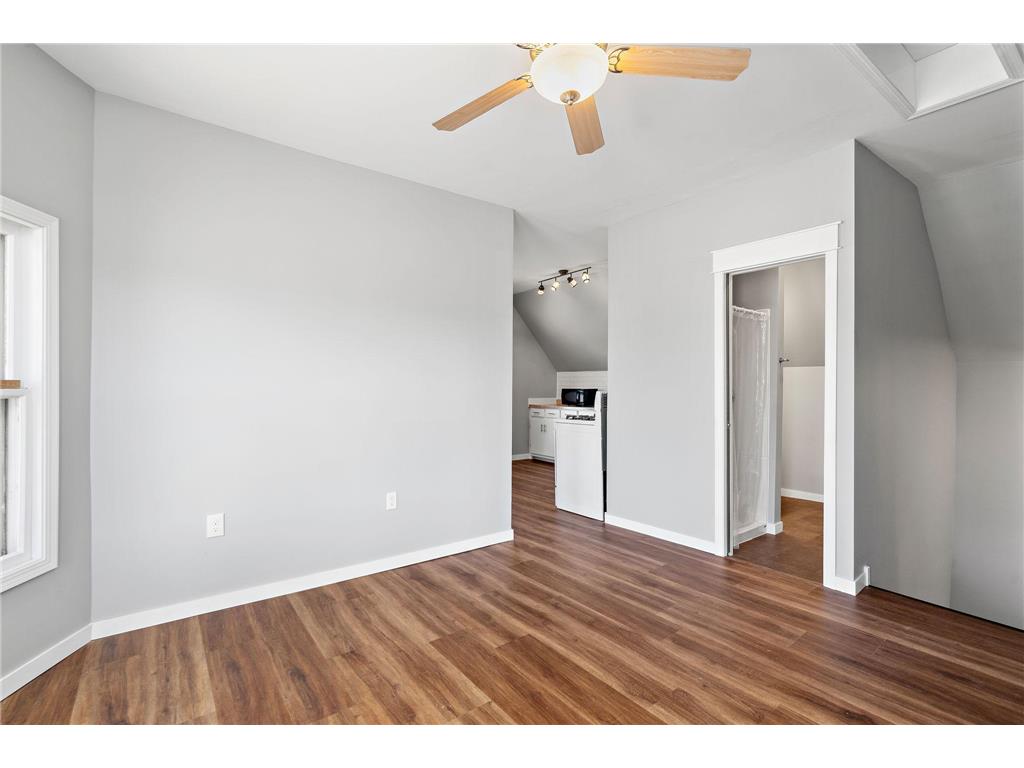 140 Davis Street S Cambridge MN 55008 7052299 image30