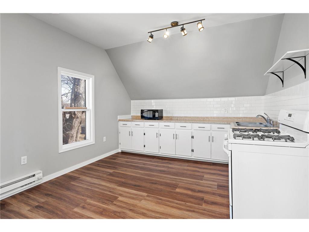 140 Davis Street S Cambridge MN 55008 7052299 image34