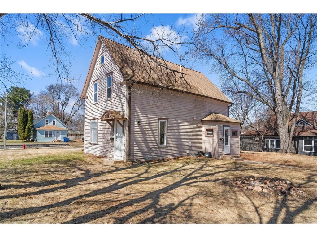 140 Davis Street S Cambridge MN 55008 7052299 image42
