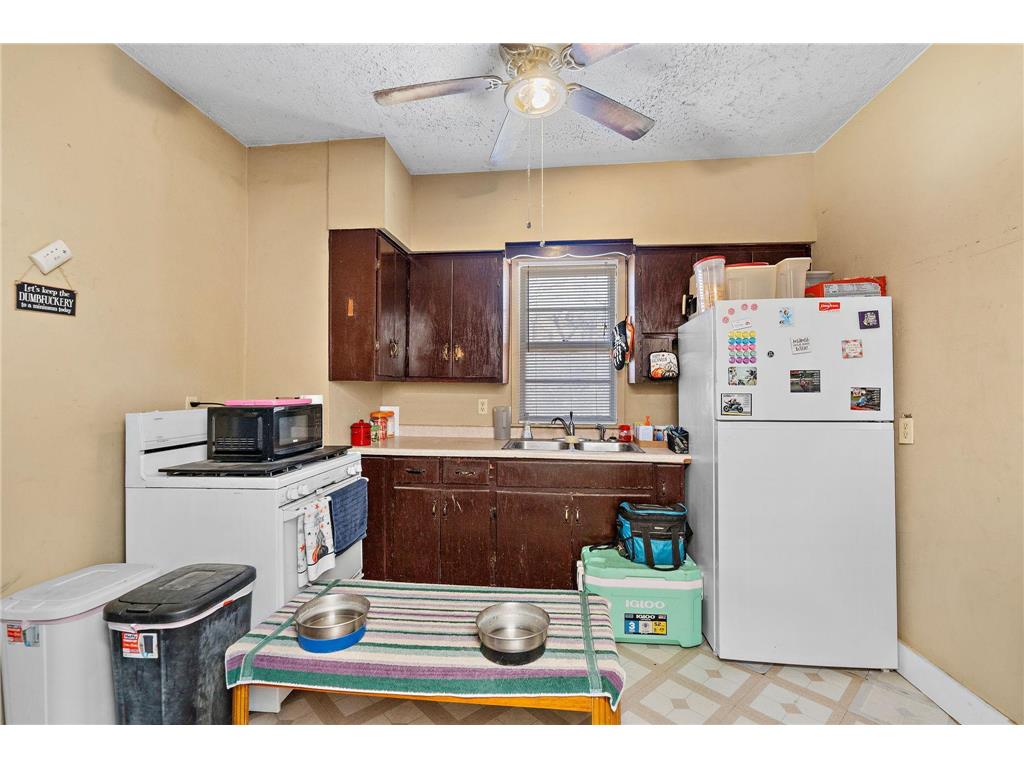 140 Davis Street S Cambridge MN 55008 7052299 image46