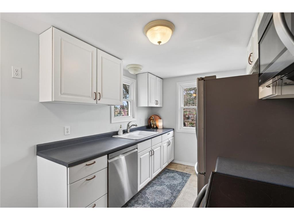 140 Hickory Street Mahtomedi MN 55115 7045433 image12