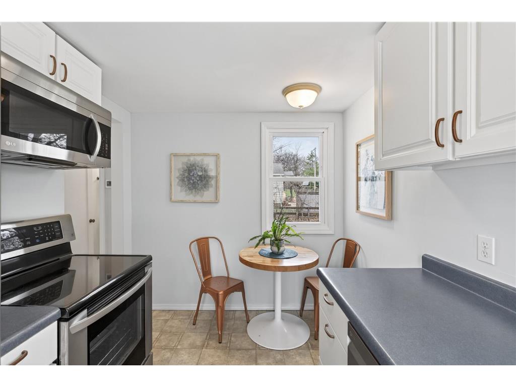 140 Hickory Street Mahtomedi MN 55115 7045433 image14