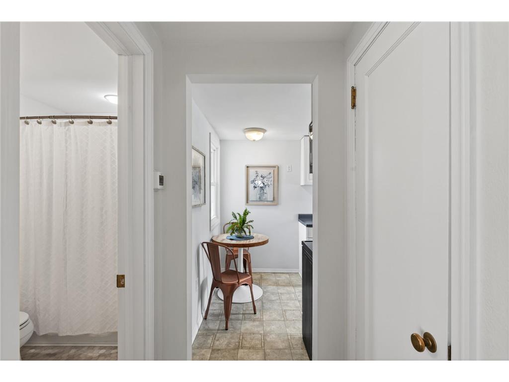 140 Hickory Street Mahtomedi MN 55115 7045433 image15