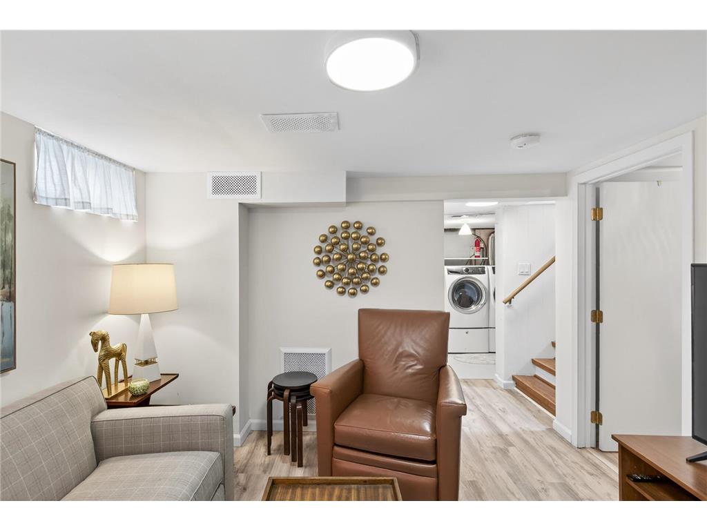 140 Hickory Street Mahtomedi MN 55115 7045433 image23