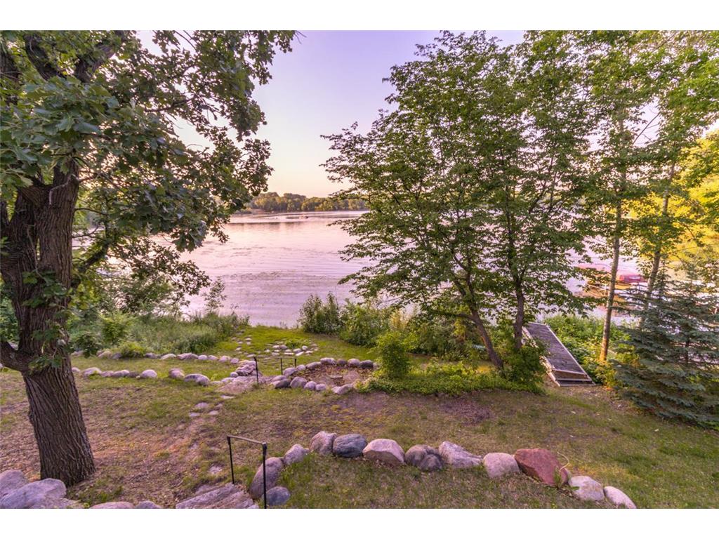 140 Oak Shore Drive, Burnsville, MN, 55306 MLS 6199019 Edina Realty