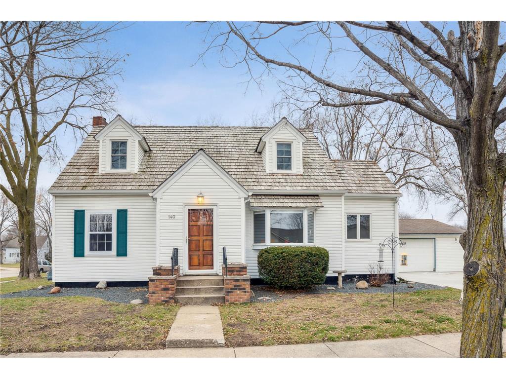 140 S Elm Street Belle Plaine MN 56011 6470350 image1