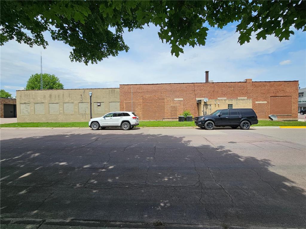 140 S First Avenue Sleepy Eye MN 56085 7086853 image26