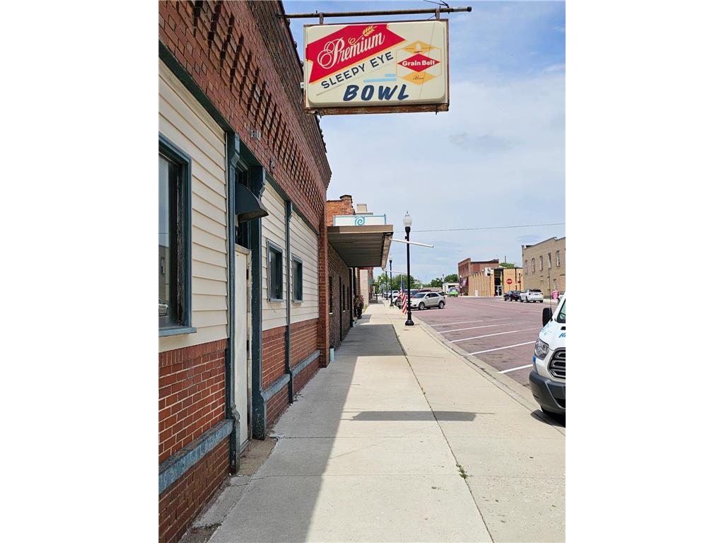 140 S First Avenue Sleepy Eye MN 56085 7086853 image3