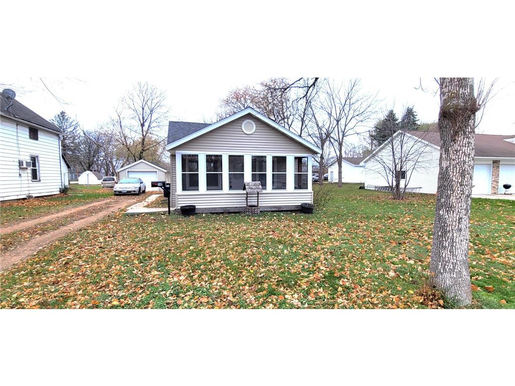 140 S Grove Street Belle Plaine MN 56011 6456741 image1