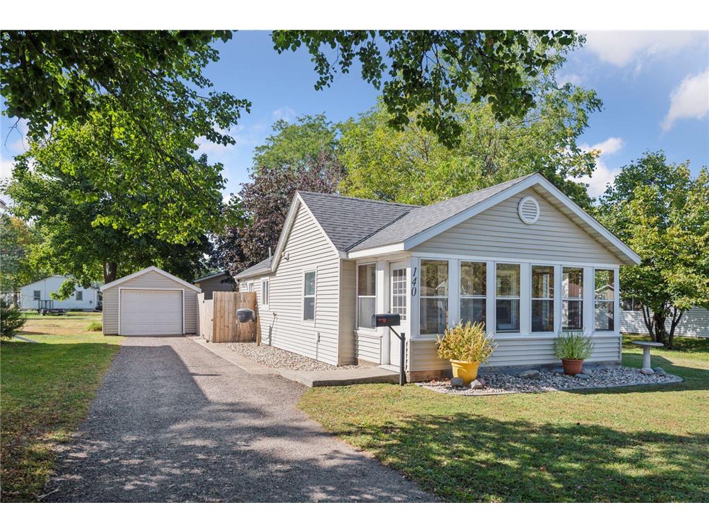 140 S Grove Street Belle Plaine MN 56011 6794304 image1