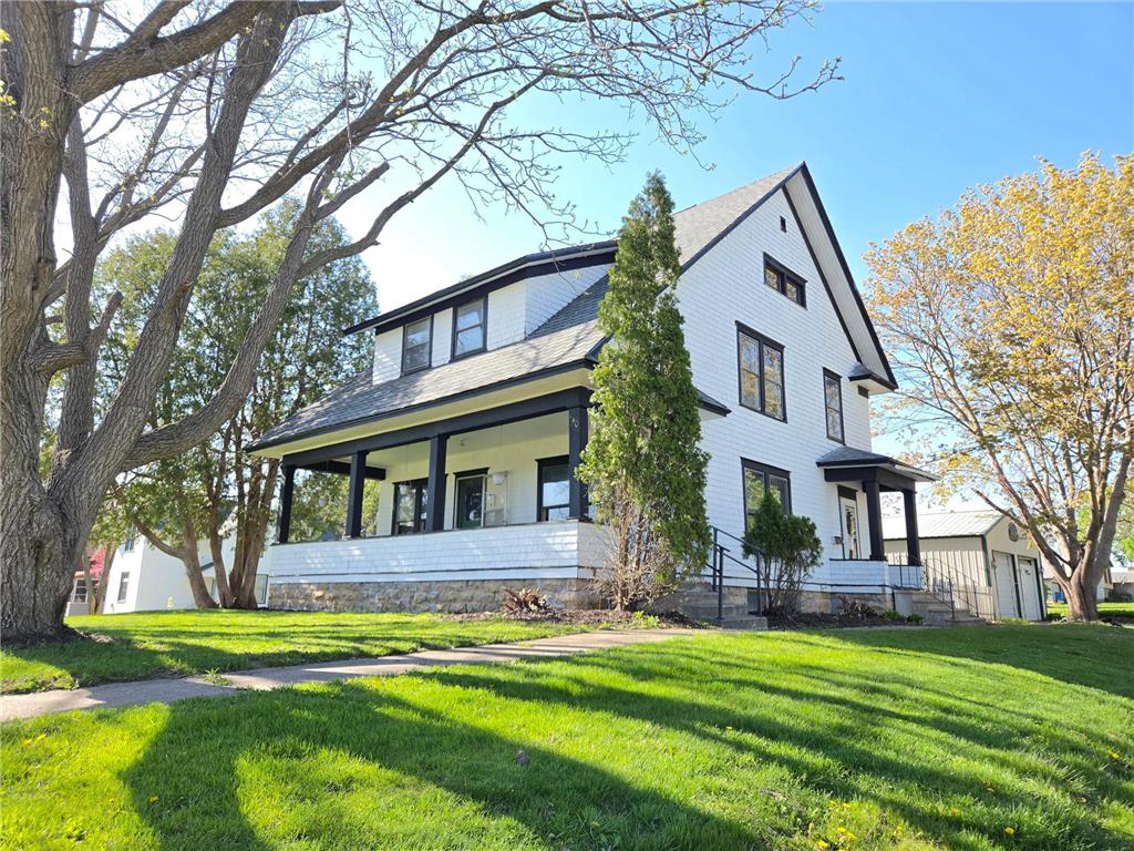 140 W Main Street Lewiston MN 55952 7072159 image2