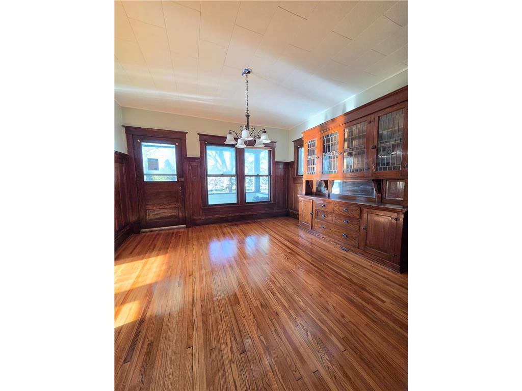 140 W Main Street Lewiston MN 55952 7072159 image9