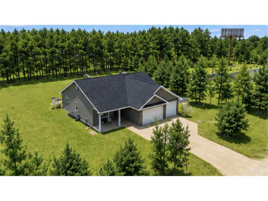 1400 Carriage Hill Drive Hinckley MN 55037 7007563 image3