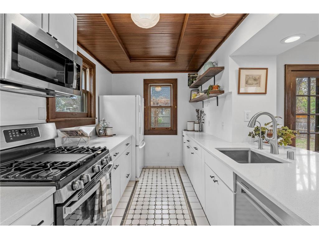 1400 E 54th Street Minneapolis MN 55417 7066450 image8