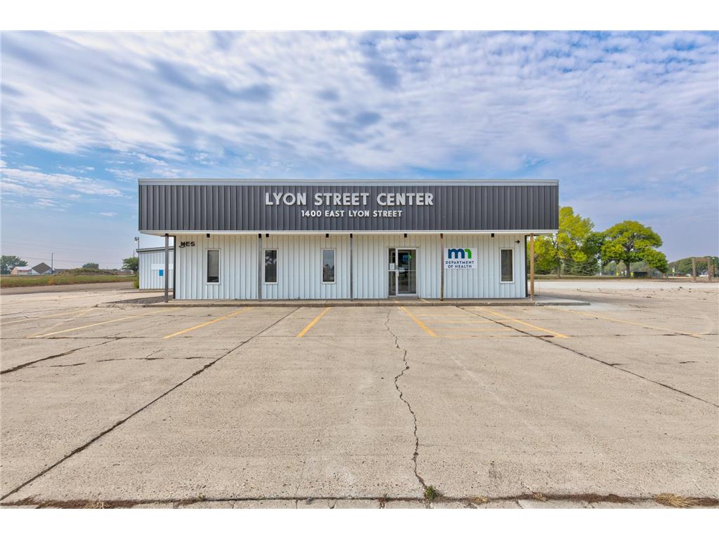 1400 E Lyon Street Marshall MN 56258 6404379 image1