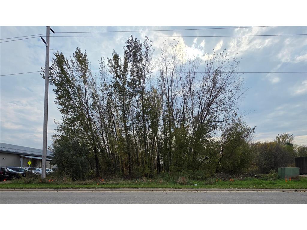 1400 High Avenue Willmar MN 56201 6805746 image1