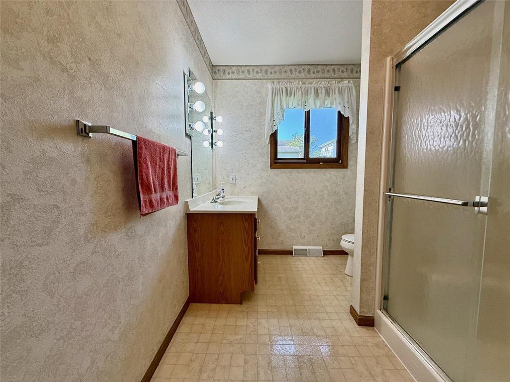 1400 S Cascade Street Fergus Falls MN 56537 7073338 image16