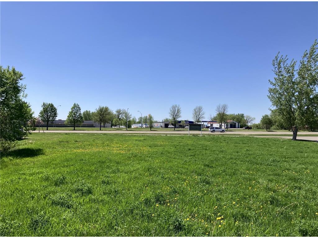 1400 W Lincoln Avenue Fergus Falls MN 56537 6720285 image1