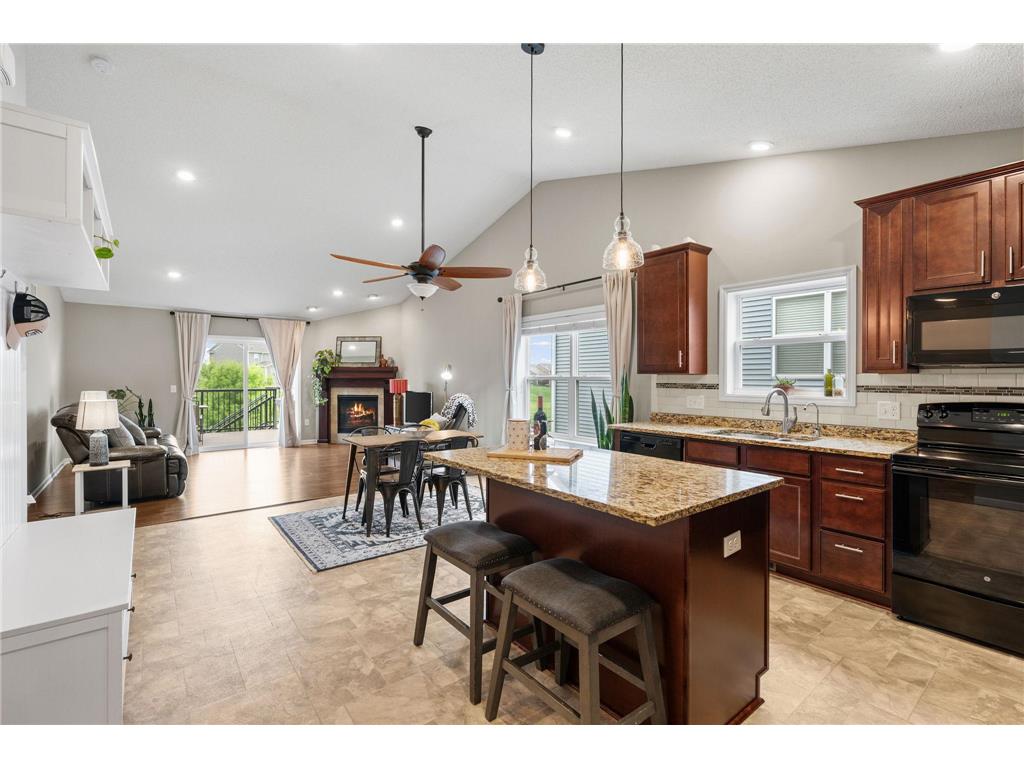 14004 Adrian Court Rosemount MN 55068 7082026 image3