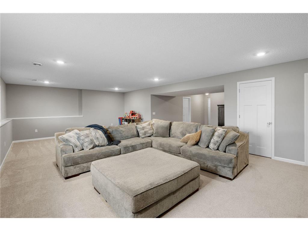 14004 Adrian Court Rosemount MN 55068 7082026 image37