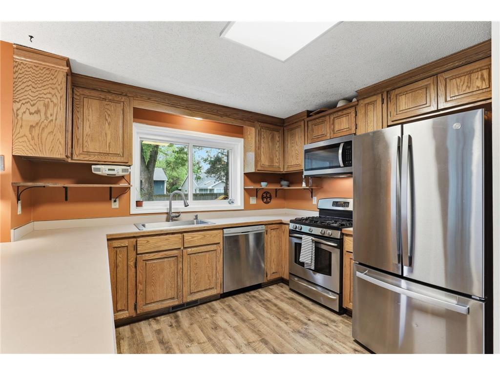 1401 88th Avenue N Brooklyn Park MN 55444 7080108 image12