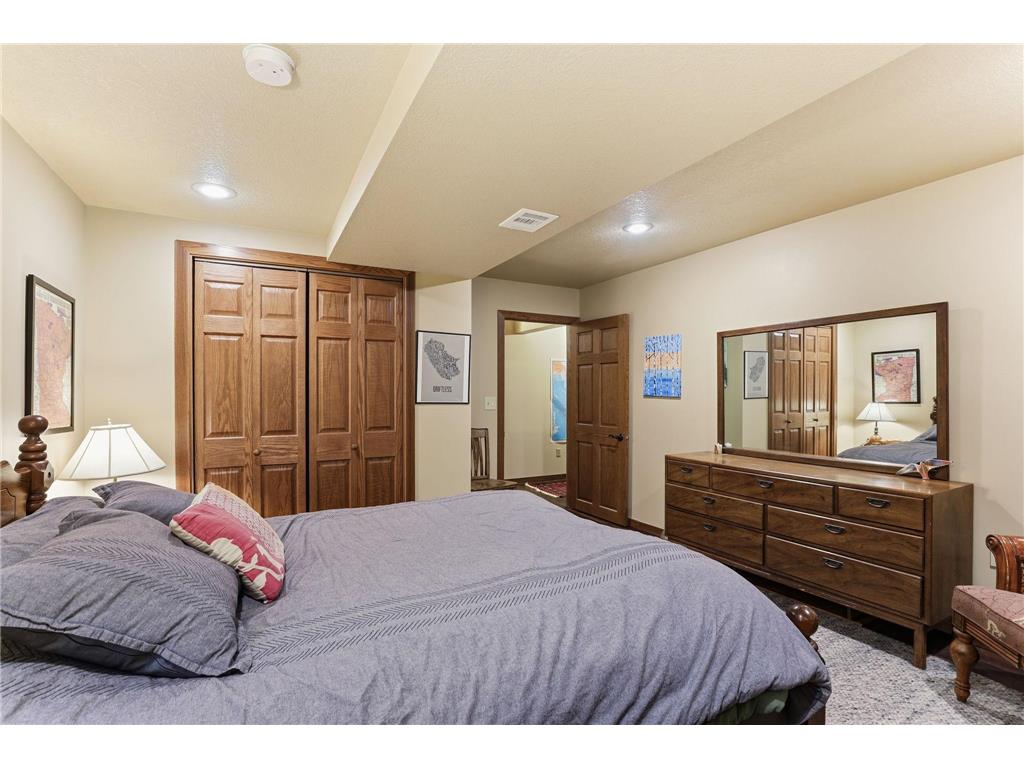 1401 88th Avenue N Brooklyn Park MN 55444 7080108 image33