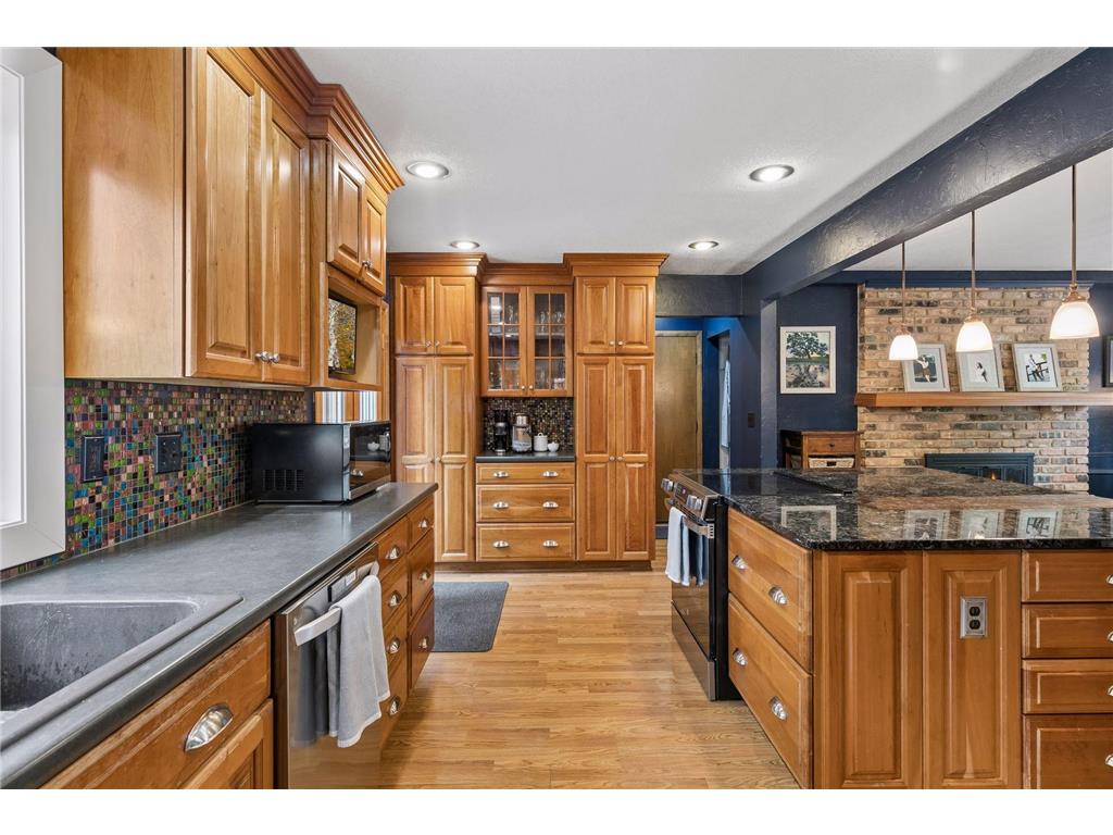 1401 Echo Drive Burnsville MN 55337 7101296 image13