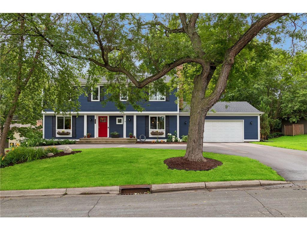 1401 Echo Drive Burnsville MN 55337 7101296 image2