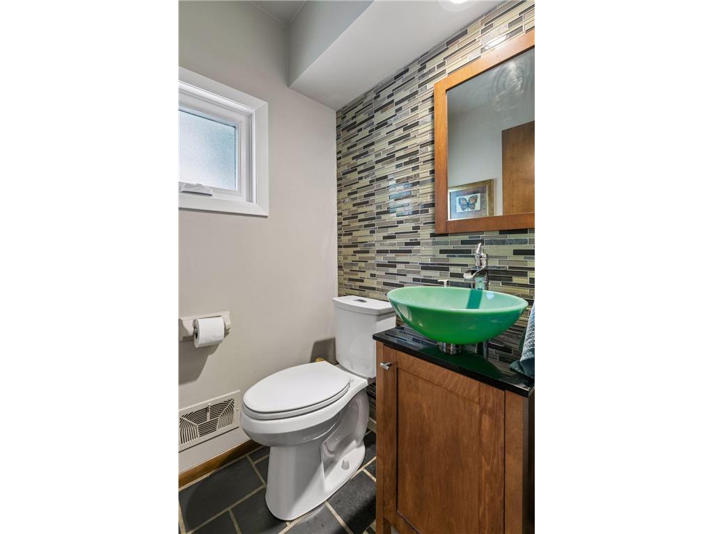 1401 Echo Drive Burnsville MN 55337 7101296 image23