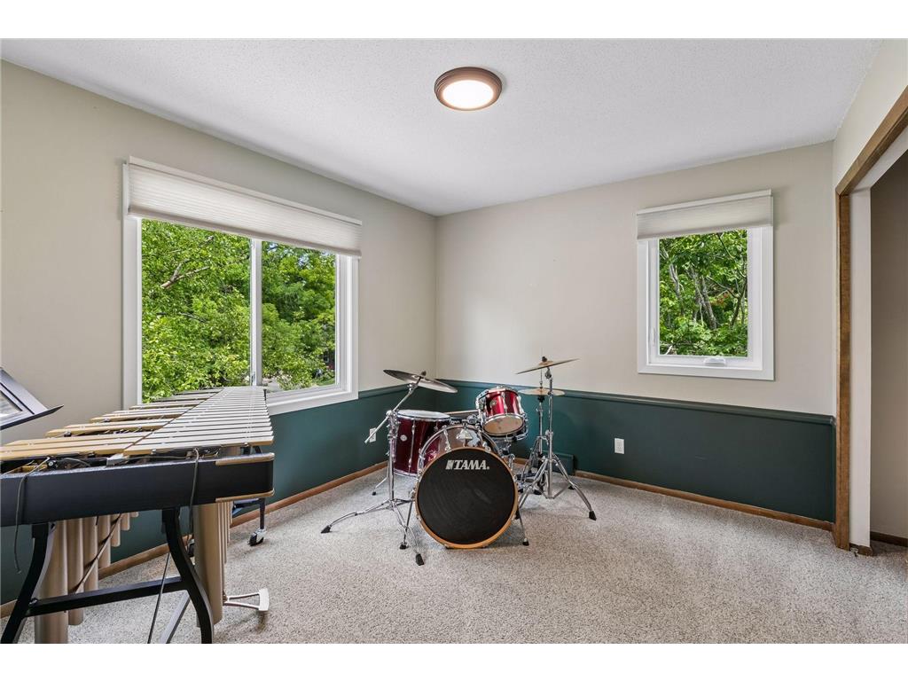 1401 Echo Drive Burnsville MN 55337 7101296 image30