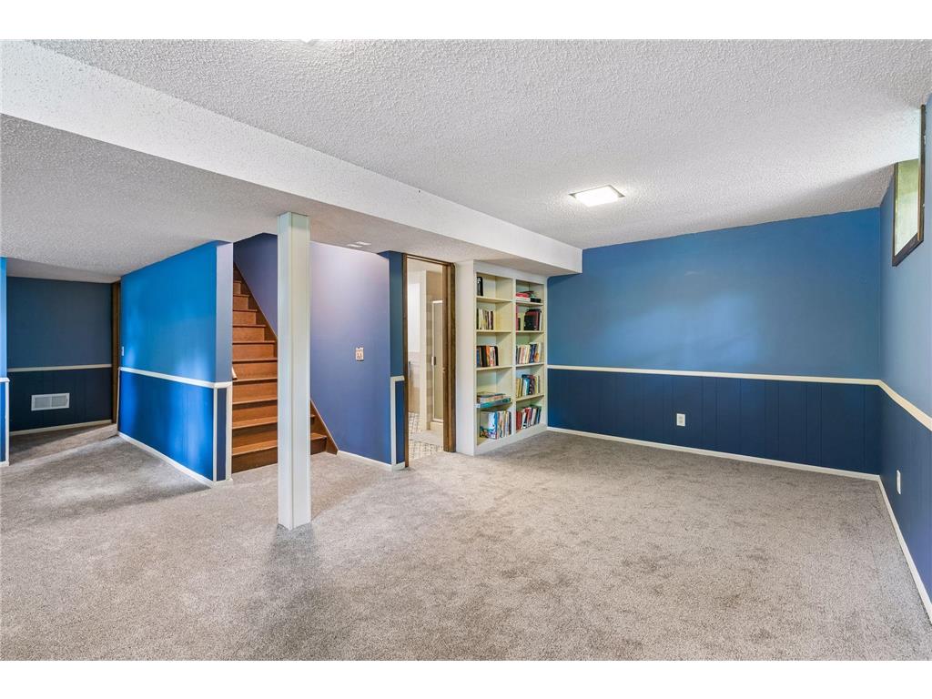 1401 Echo Drive Burnsville MN 55337 7101296 image38