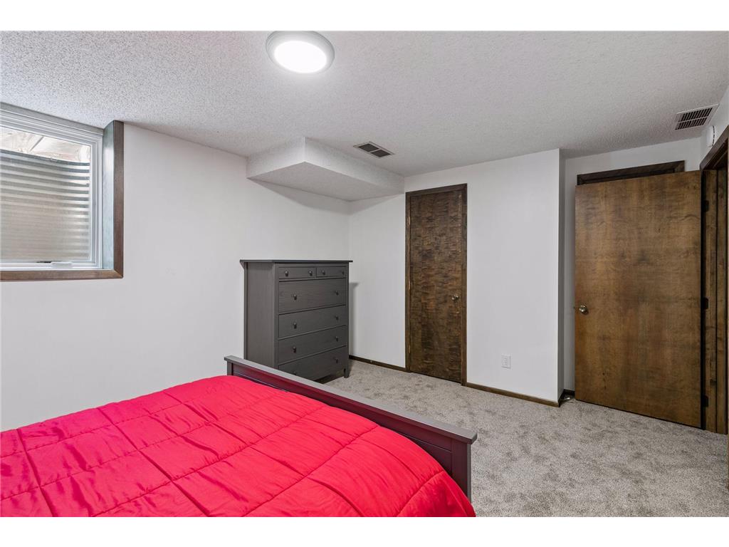 1401 Echo Drive Burnsville MN 55337 7101296 image40