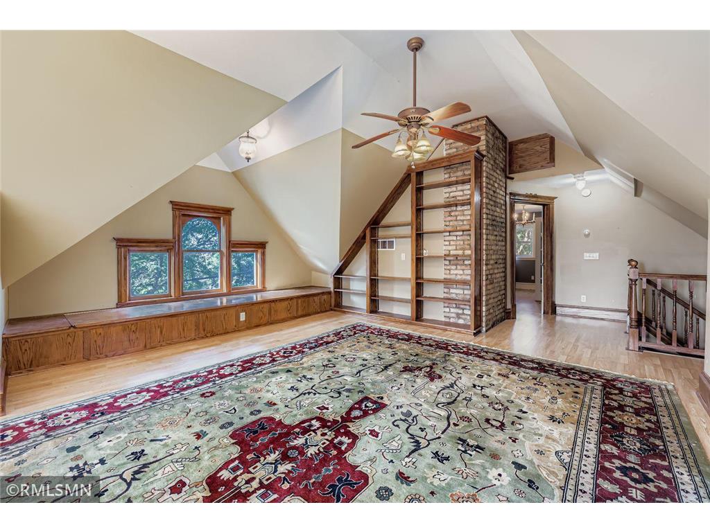 1401 Fremont Avenue N Minneapolis MN 55411 6791443 image23