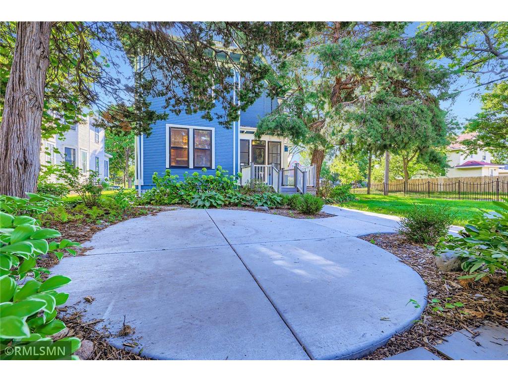 1401 Fremont Avenue N Minneapolis MN 55411 6791443 image25