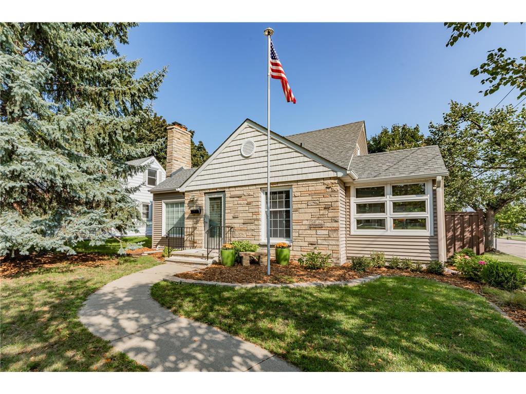 1401 Hartford Avenue Saint Paul MN 55116 6422124 image1