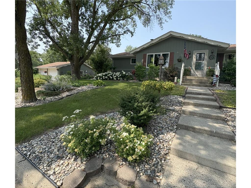 1401 N 4th Street Montevideo MN 56265 7017095 image4